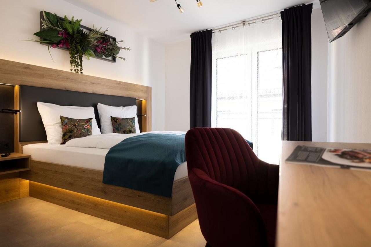 Bed And Breakfast - Homburg Am Main المظهر الخارجي الصورة